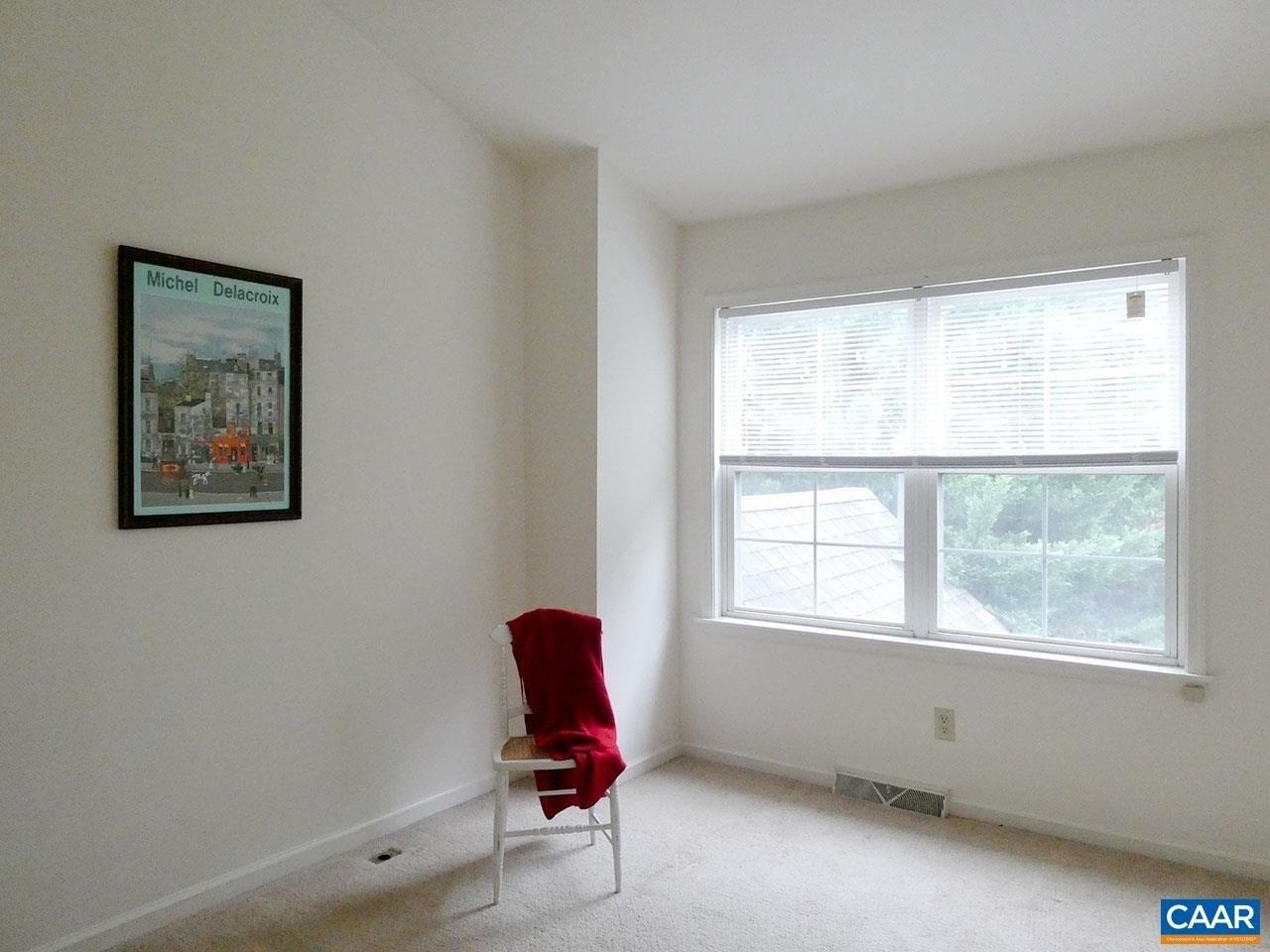 Gateway Cir, Charlottesville, VA 22911
