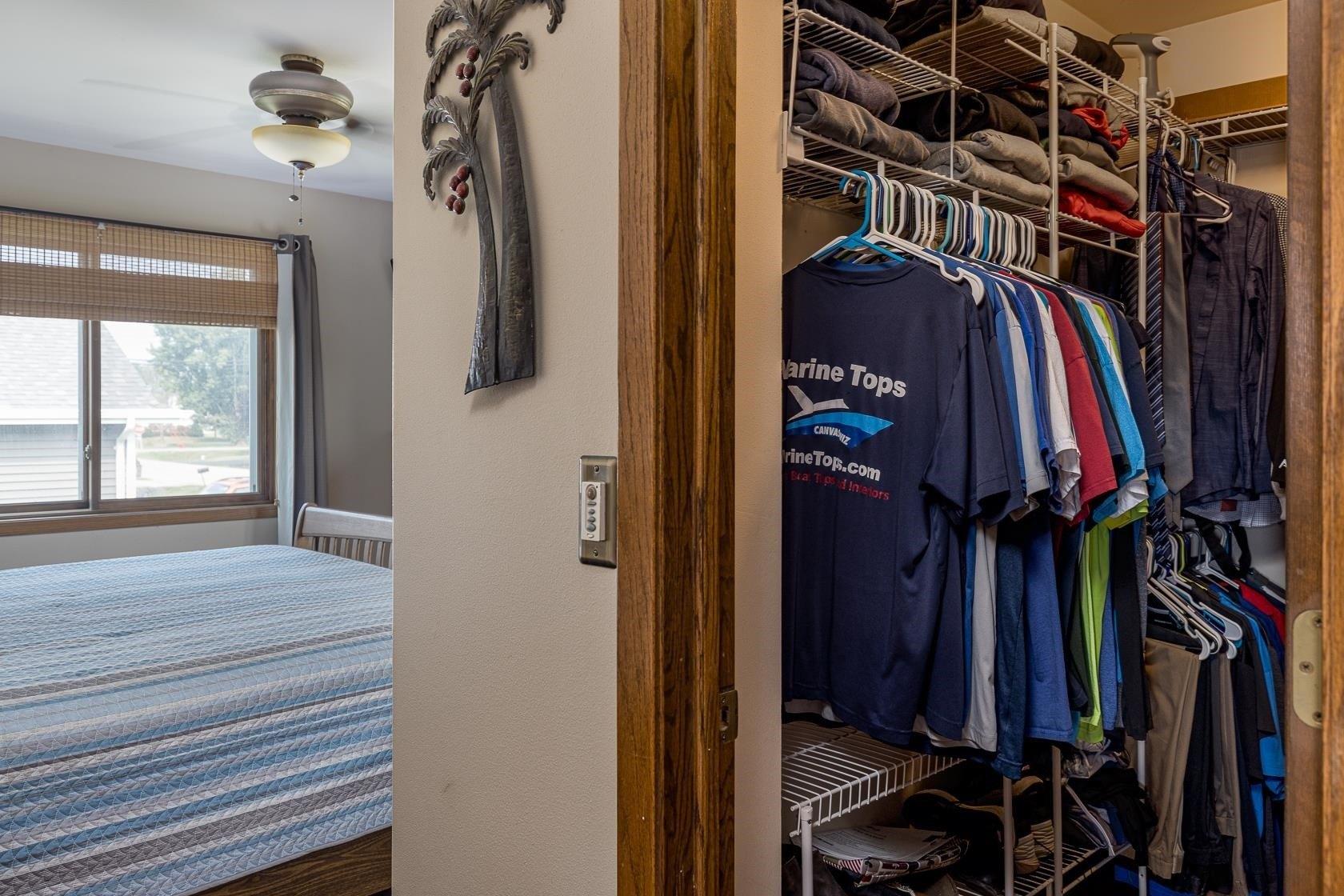 E Scott St, Omro, WI 54963