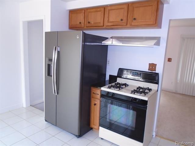 Florence St, Garden City, MI 48135