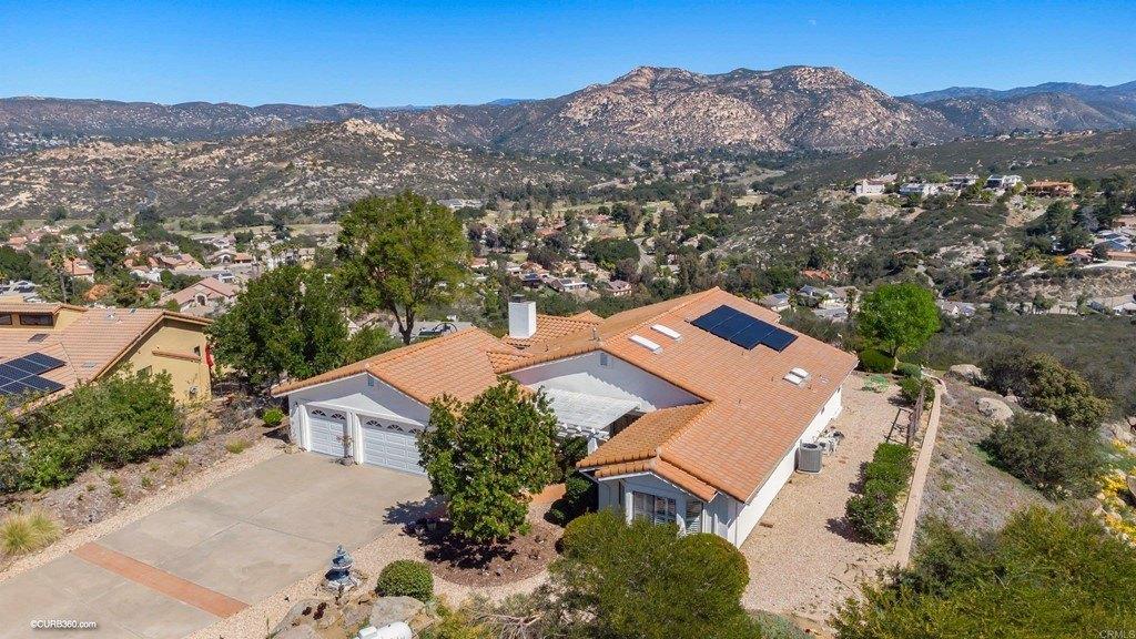 Moonglow Ct, Ramona, CA 92065