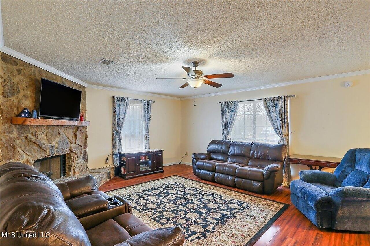 S College St, Brandon, MS 39042