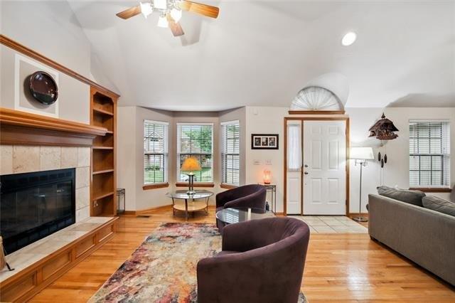 S Arrowhead Ct, Independence, MO 64057