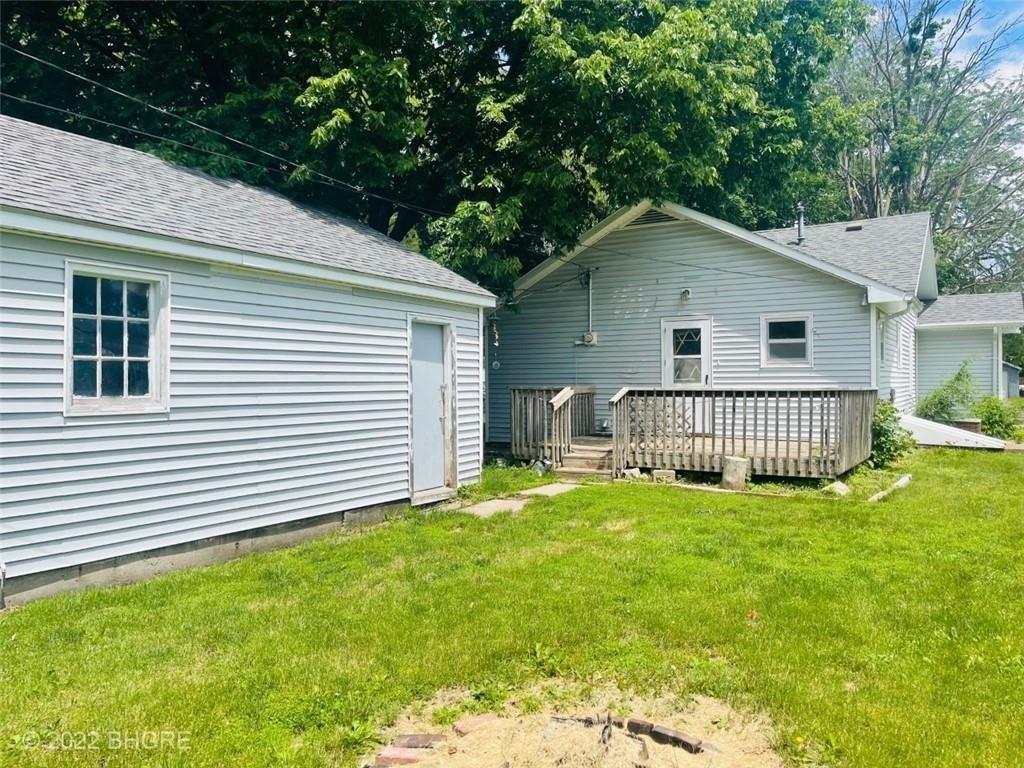 S Conrey St, Knoxville, IA 50138