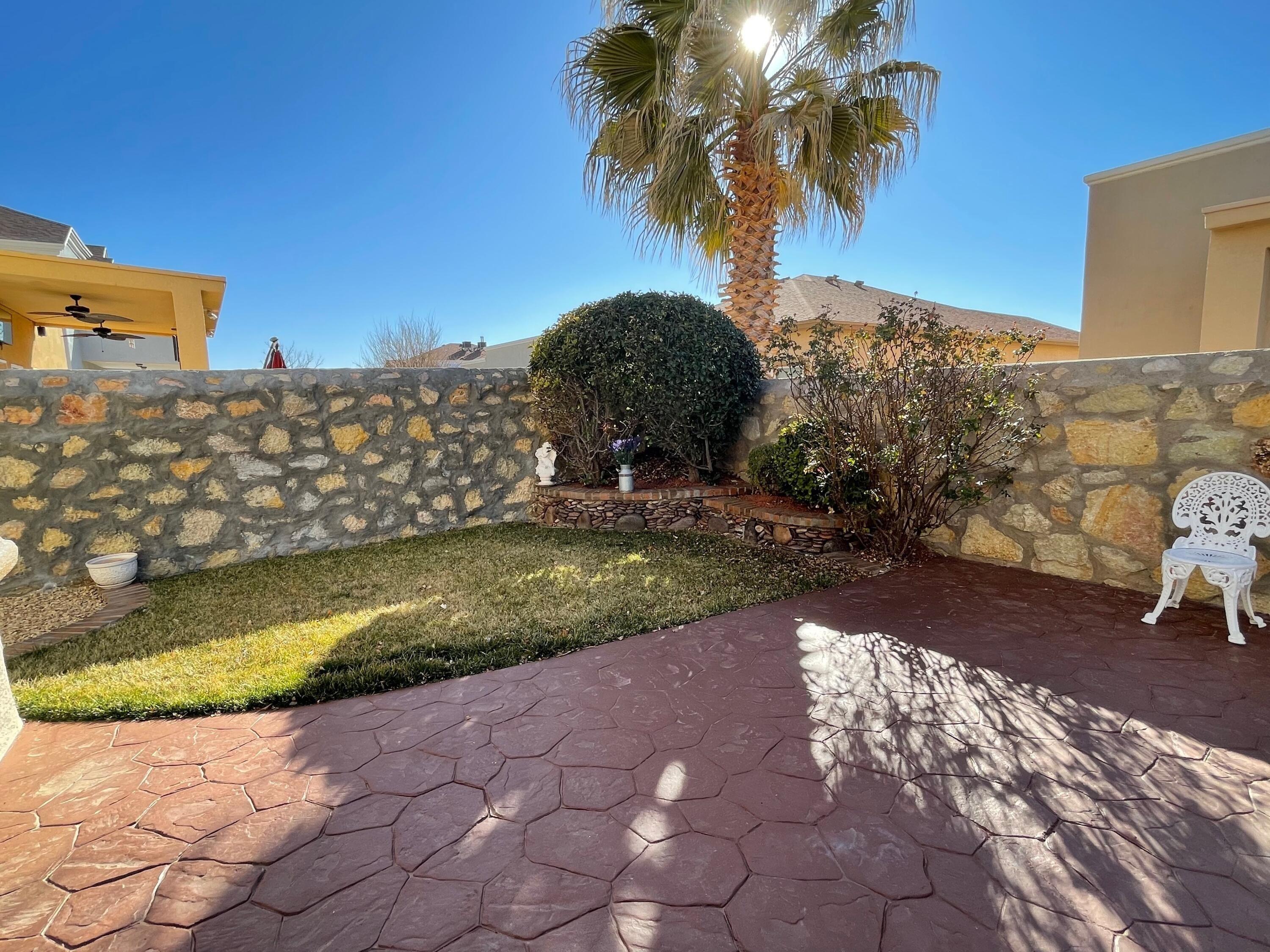 Pedro Lucero Dr, El Paso, TX 79934