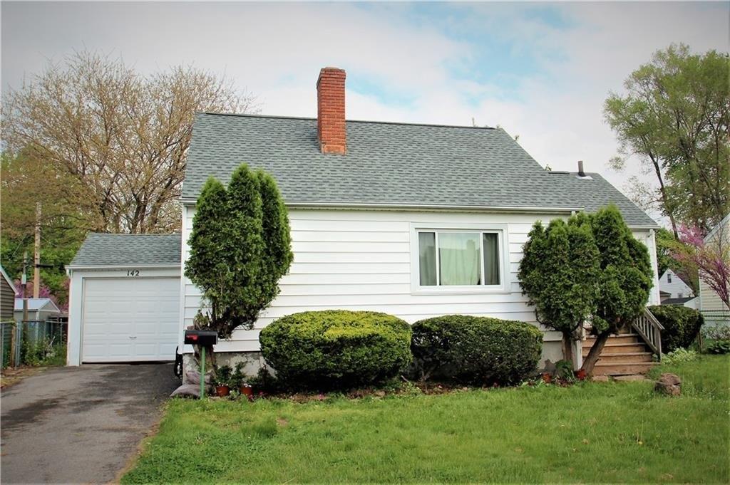 Cabot Rd, Rochester, NY 14626