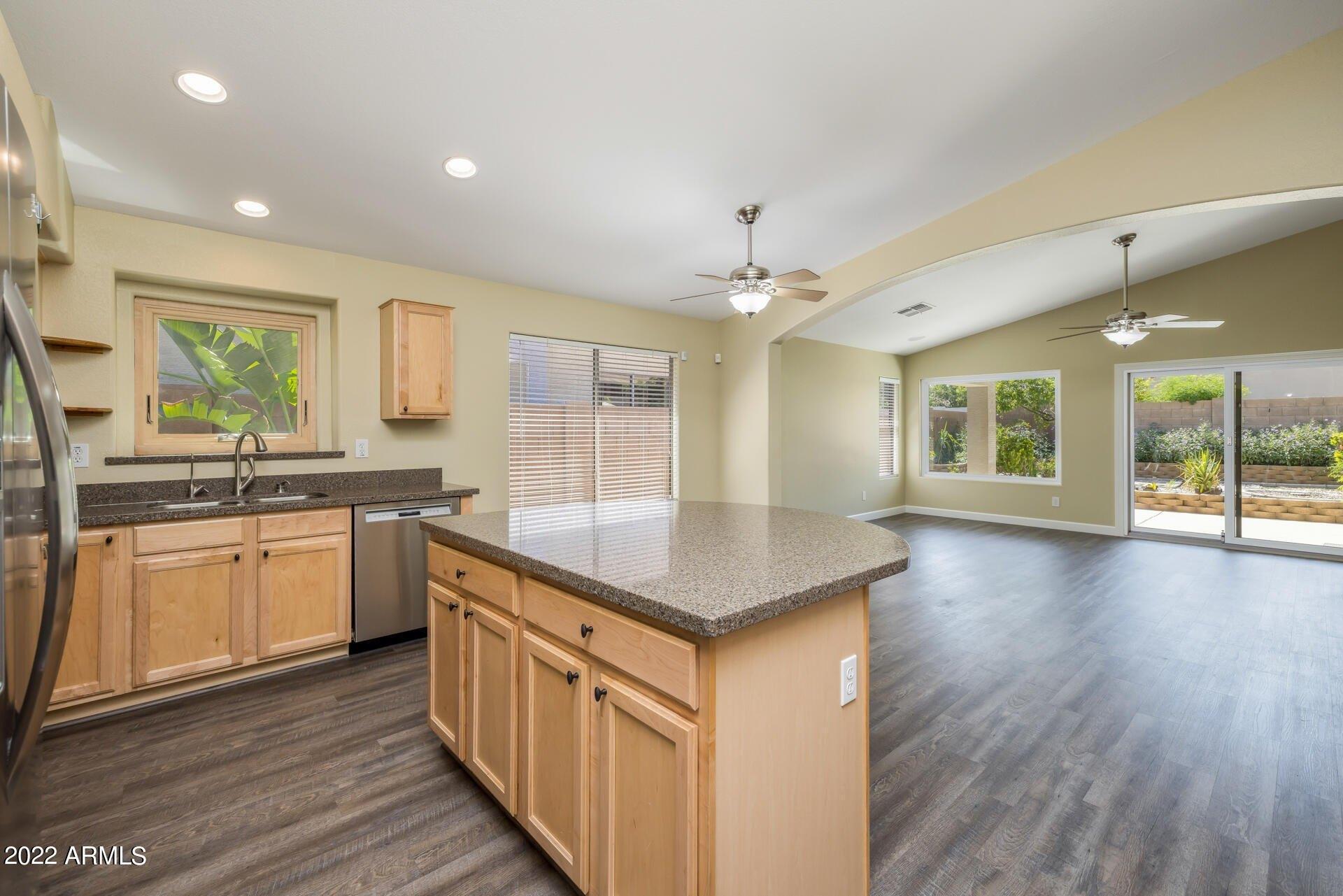 N Balmoral Pl, San Tan Valley, AZ 85143