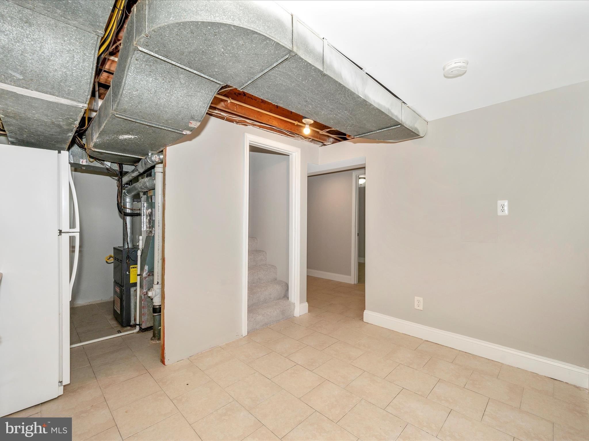Country Club Ct, Hyattsville, MD 20785