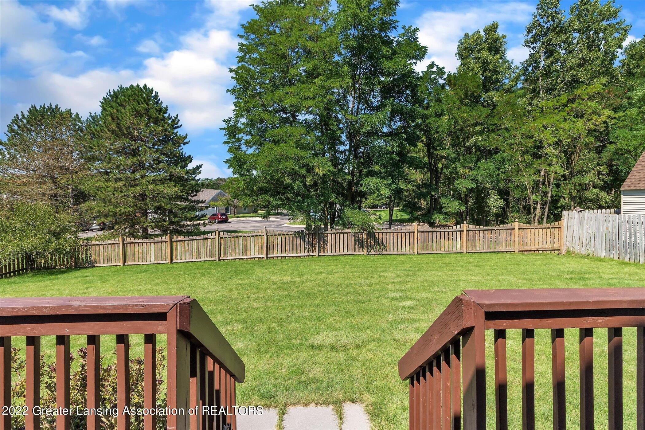 Haversham Dr, Haslett, MI 48840