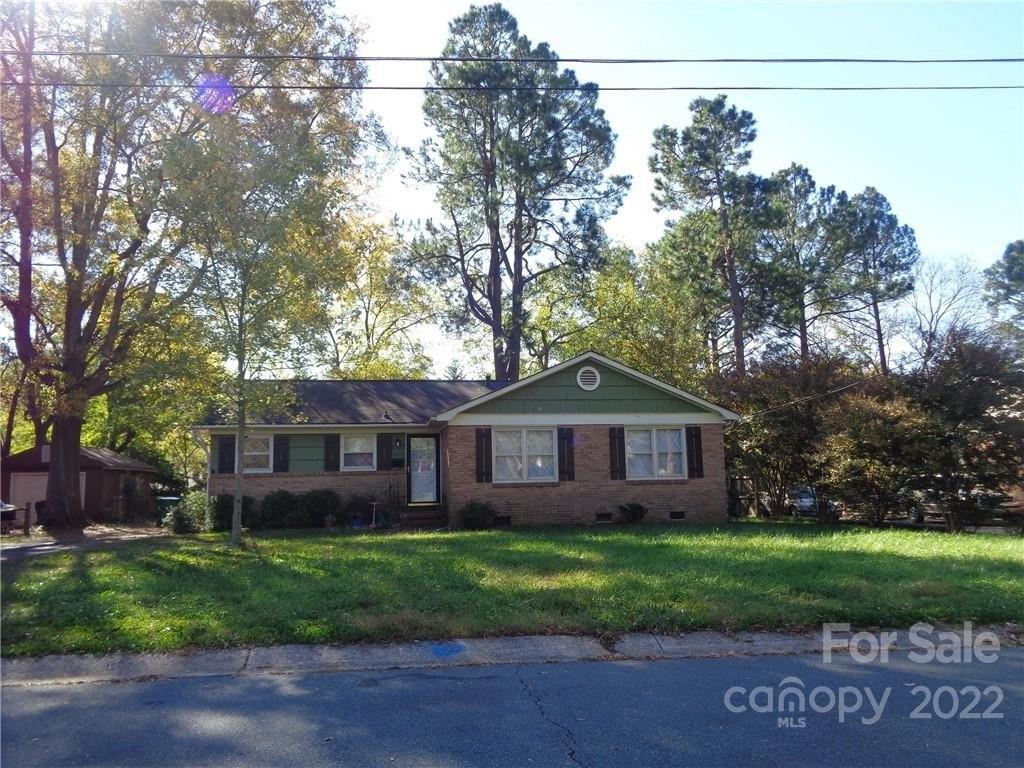 Westcrest Dr, Charlotte, NC 28208