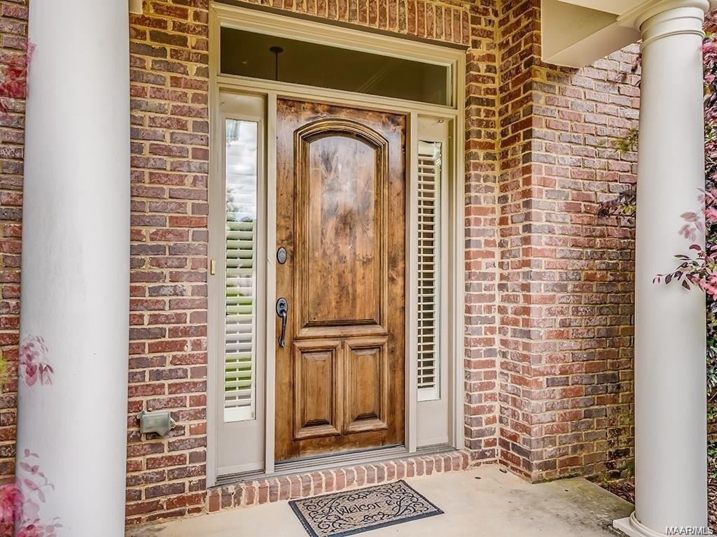 Crescent Lodge Dr, Pike Road, AL 36064