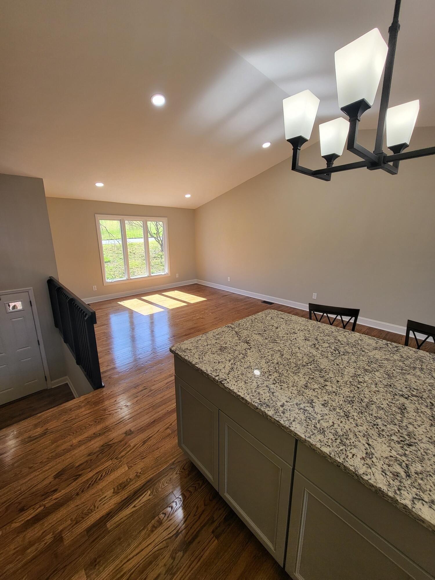Kimrod Dr, Johnson City, TN 37601