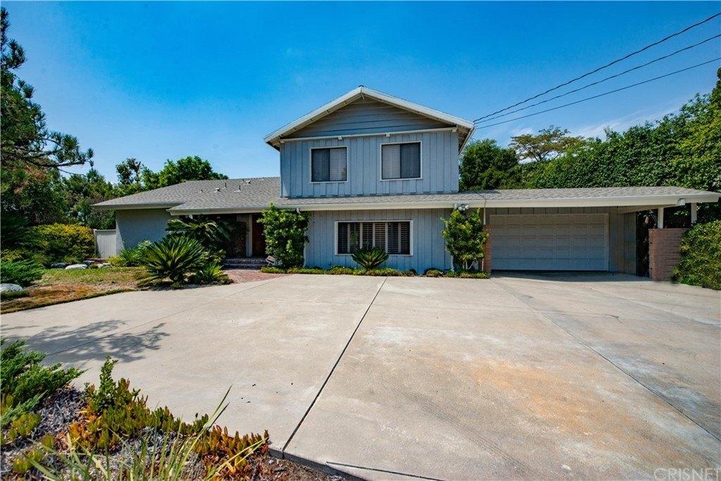Pineridge Dr, Granada Hills, CA 91344