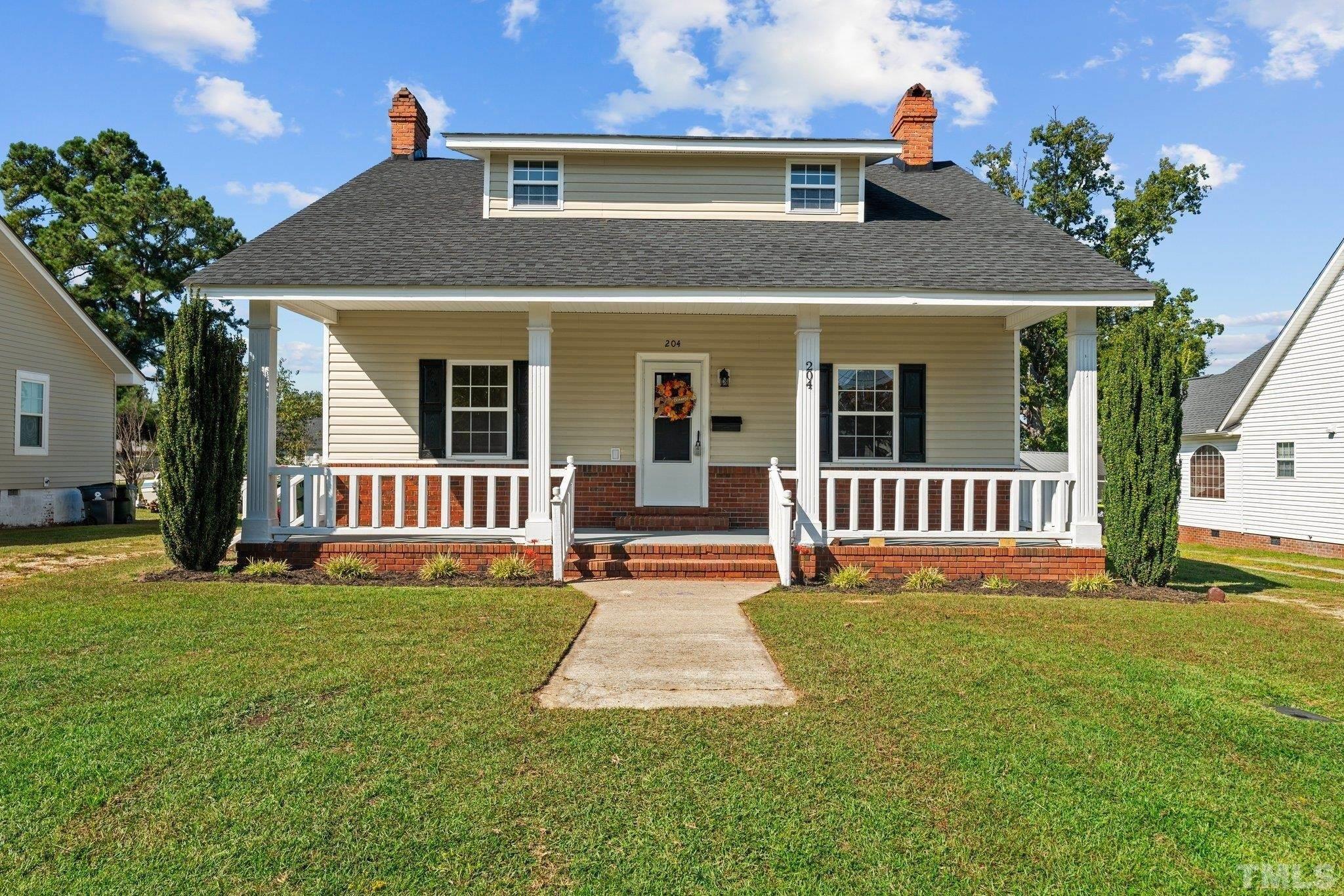 S 17th St, Erwin, NC 28339