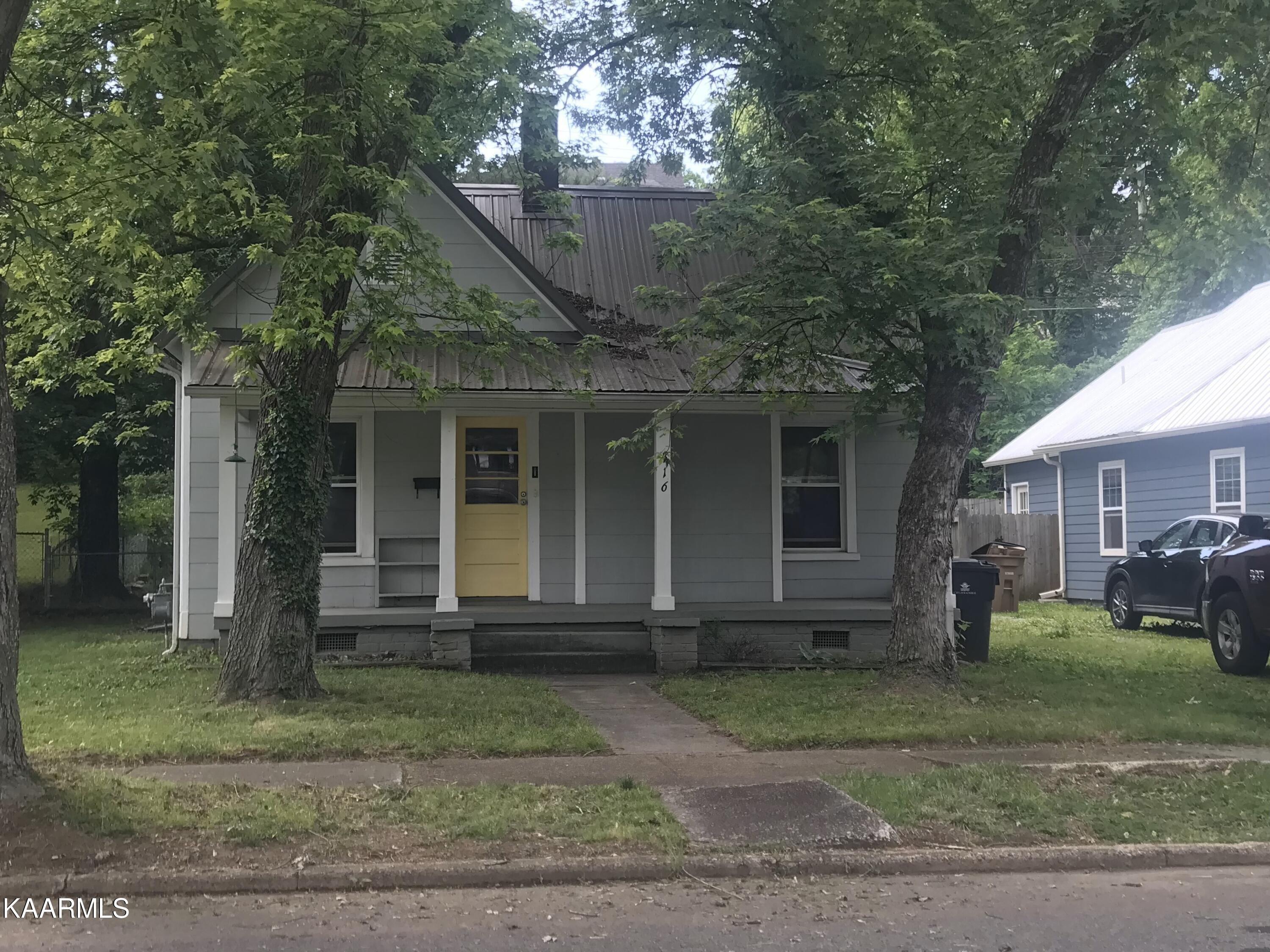 Oglewood Ave, Knoxville, TN 37917