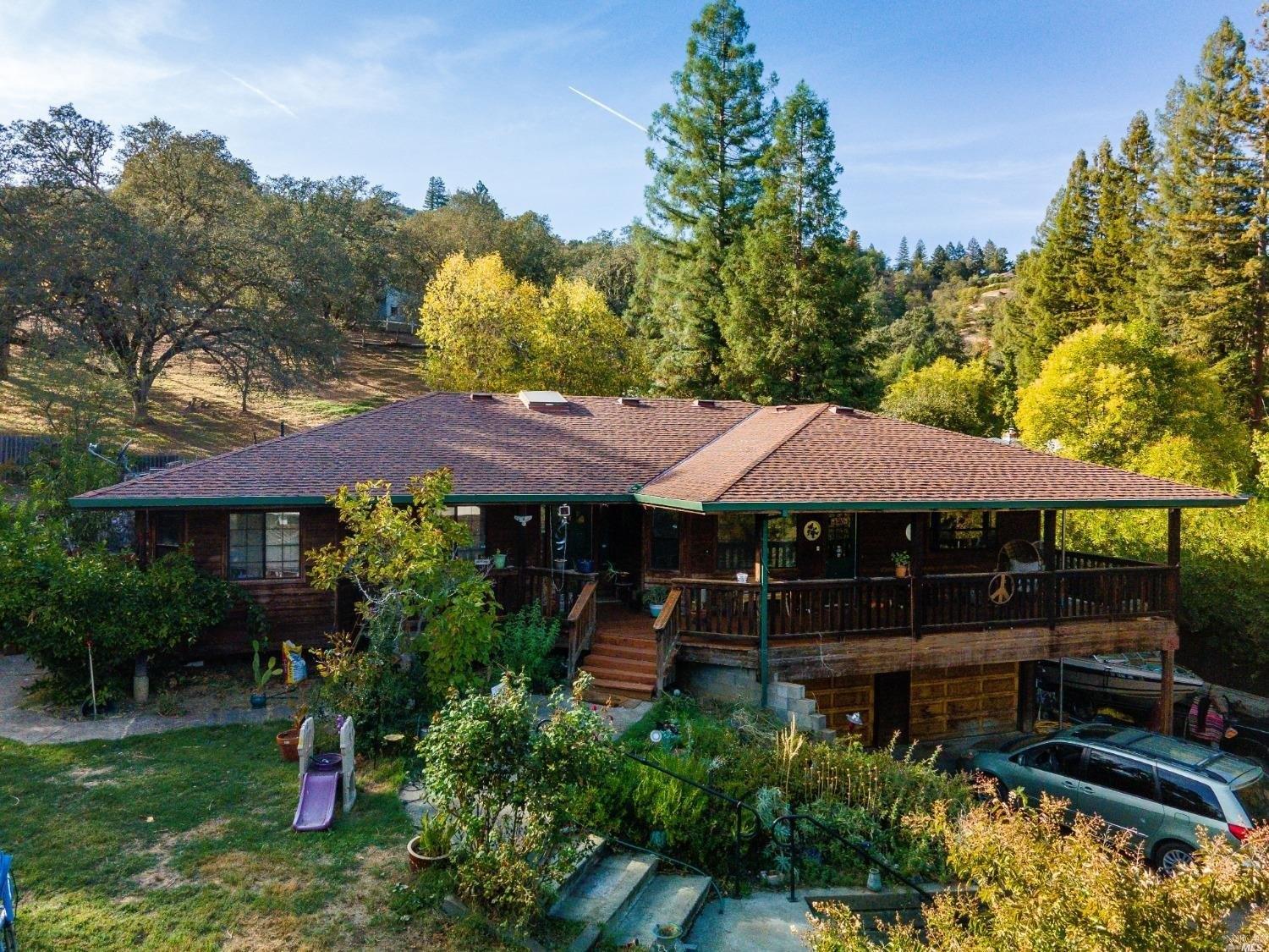 Oak Court Rd, Ukiah, CA 95482