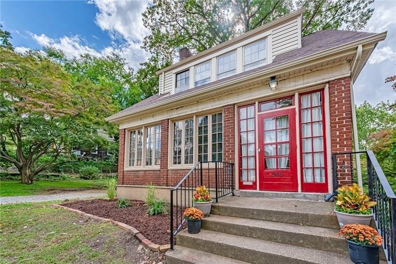 Delaware Ave, Oakmont, PA 15139