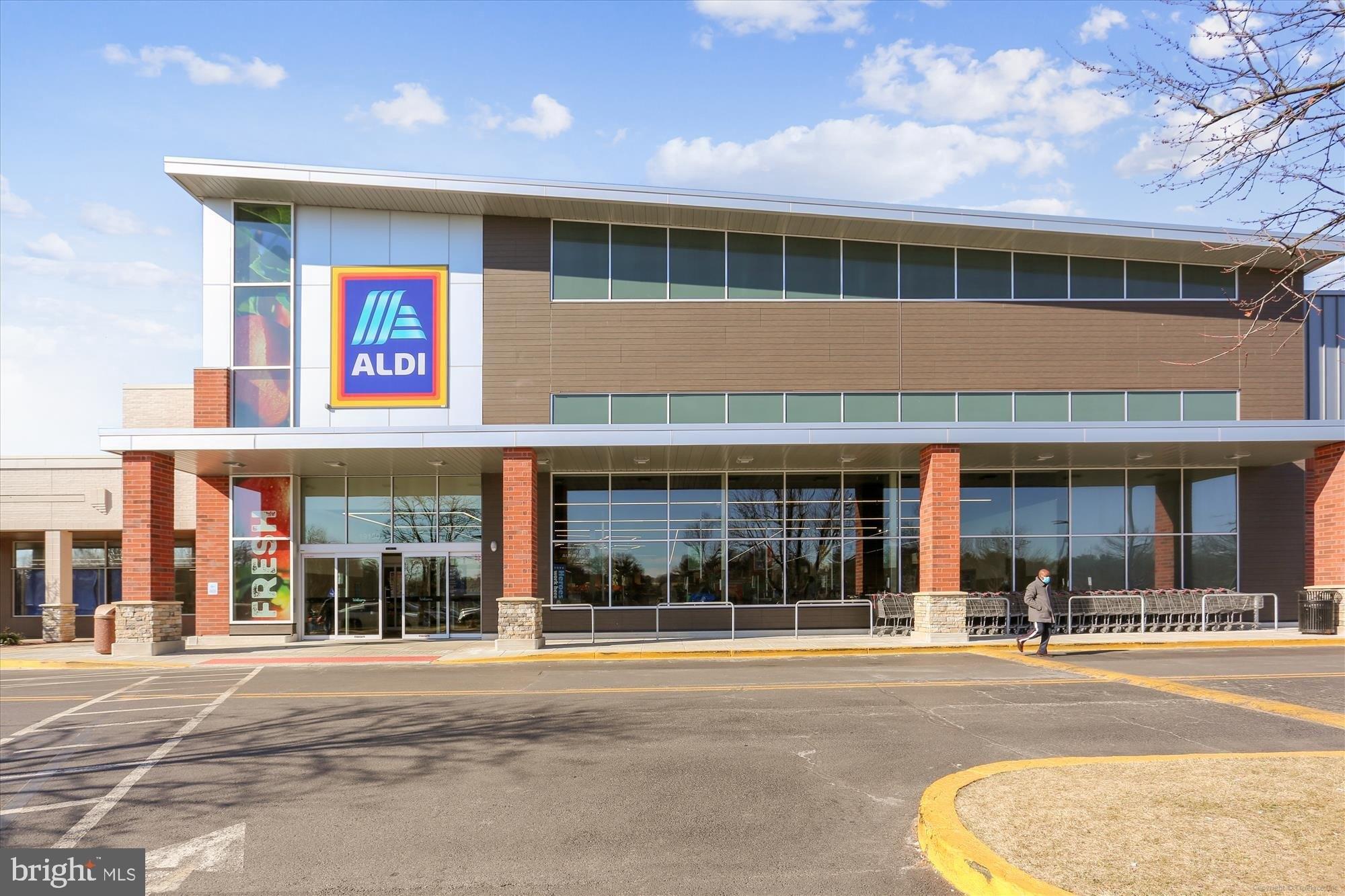 Bremerton Way, Montgomery Village, MD 20886
