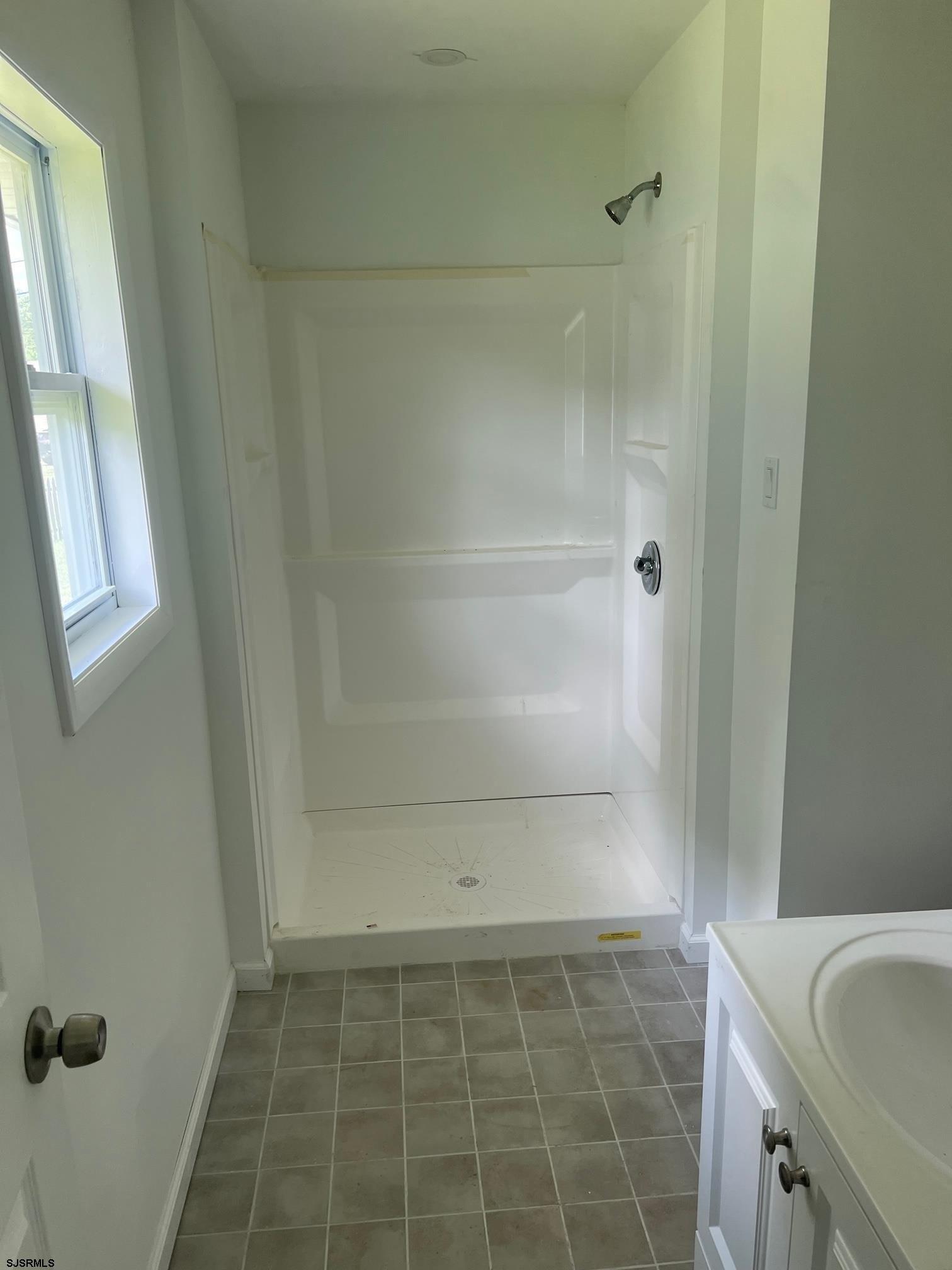 Colwick Dr, Somers Point, NJ 08244