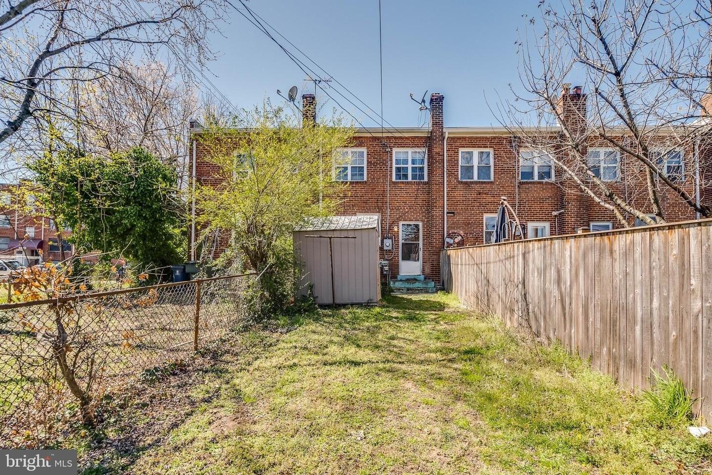 Edison St, Alexandria, VA 22305
