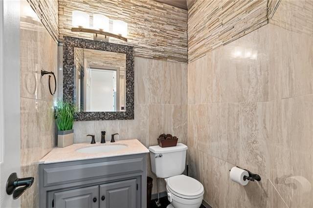 Ash St, Stilwell, KS 66085
