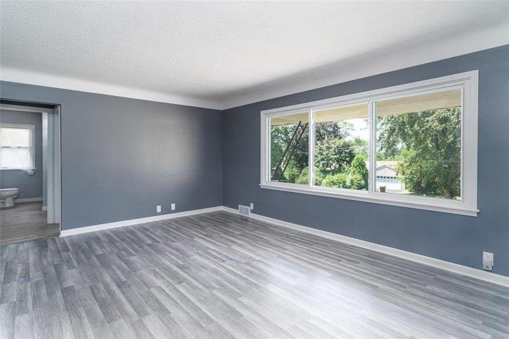 Delaware Ave, Saint Paul, MN 55118