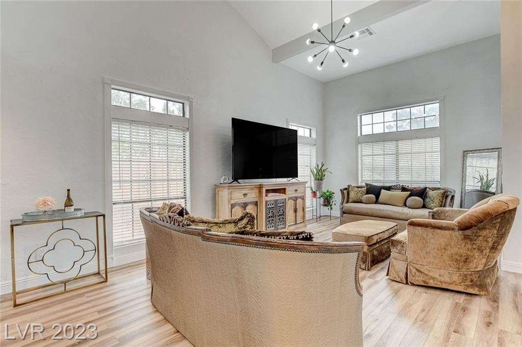 Singing Hills Dr, Las Vegas, NV 89130