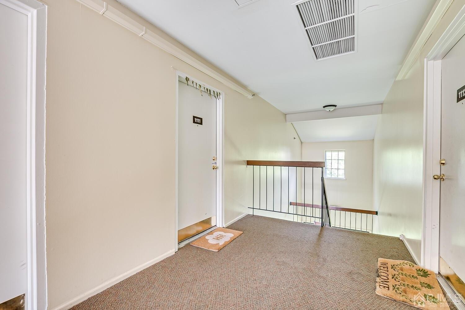 Green Hollow Dr, Iselin, NJ 08830