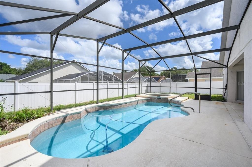 Thousand Oaks Blvd, Davenport, FL 33896