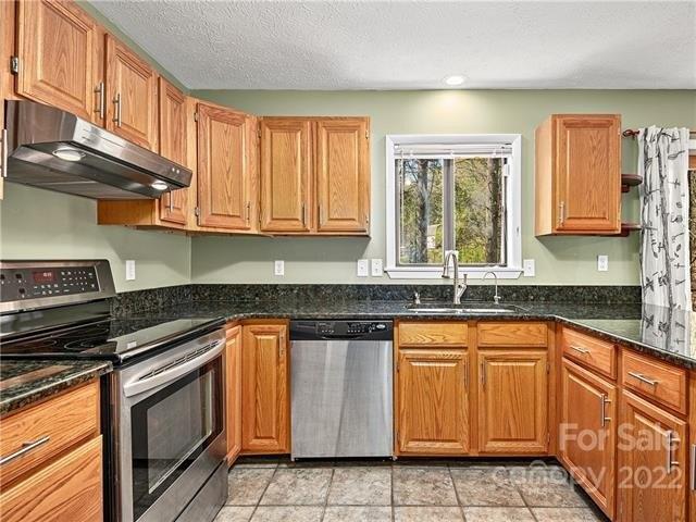 Shelby Dr, Asheville, NC 28803