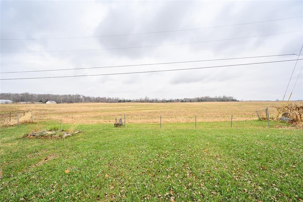 E Stephen Dr, Elizabethtown, IN 47232