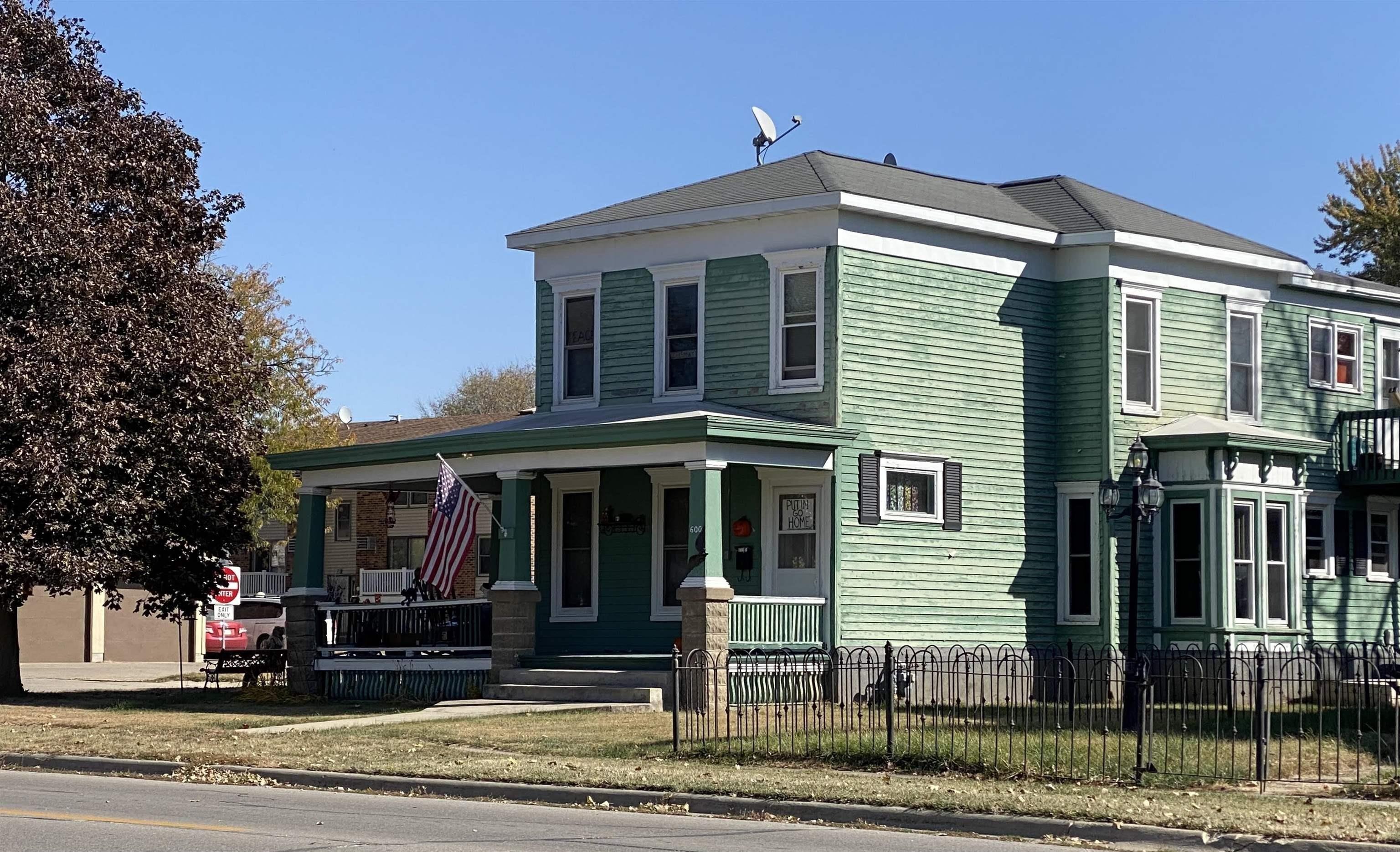 Commercial St, La Porte City, IA 50651