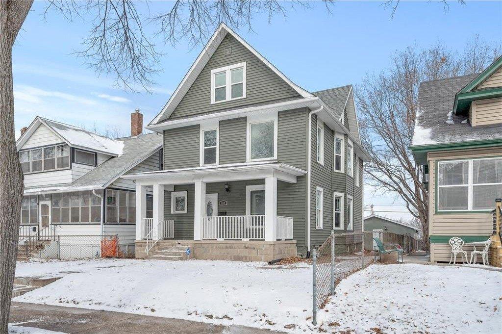 Carroll Ave, Saint Paul, MN 55104