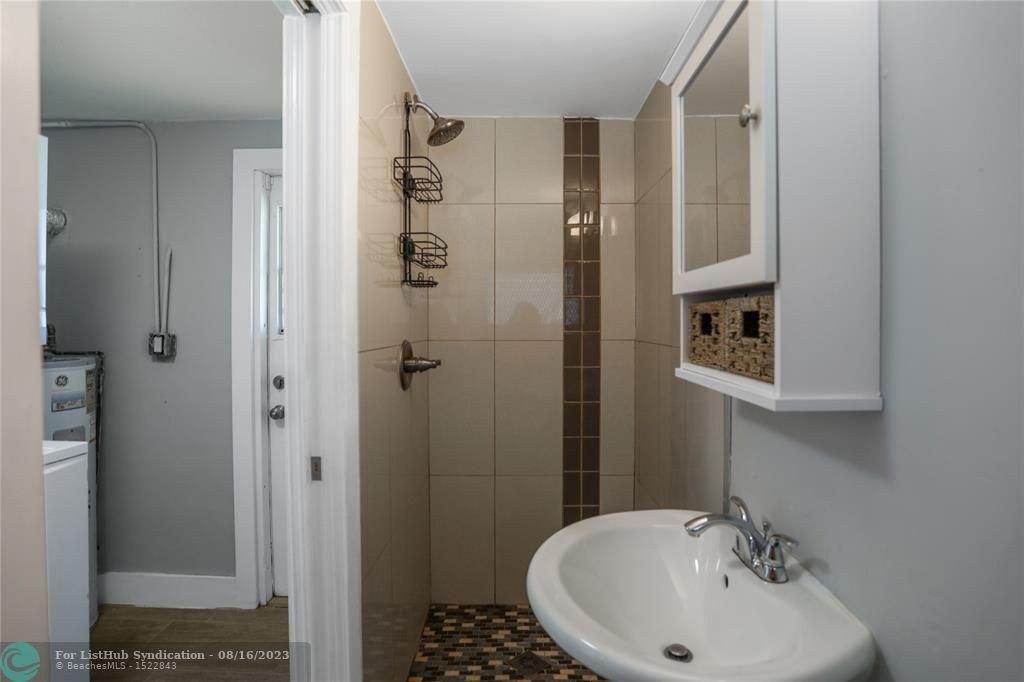 Sw 92nd Ter, Cooper City, FL 33328