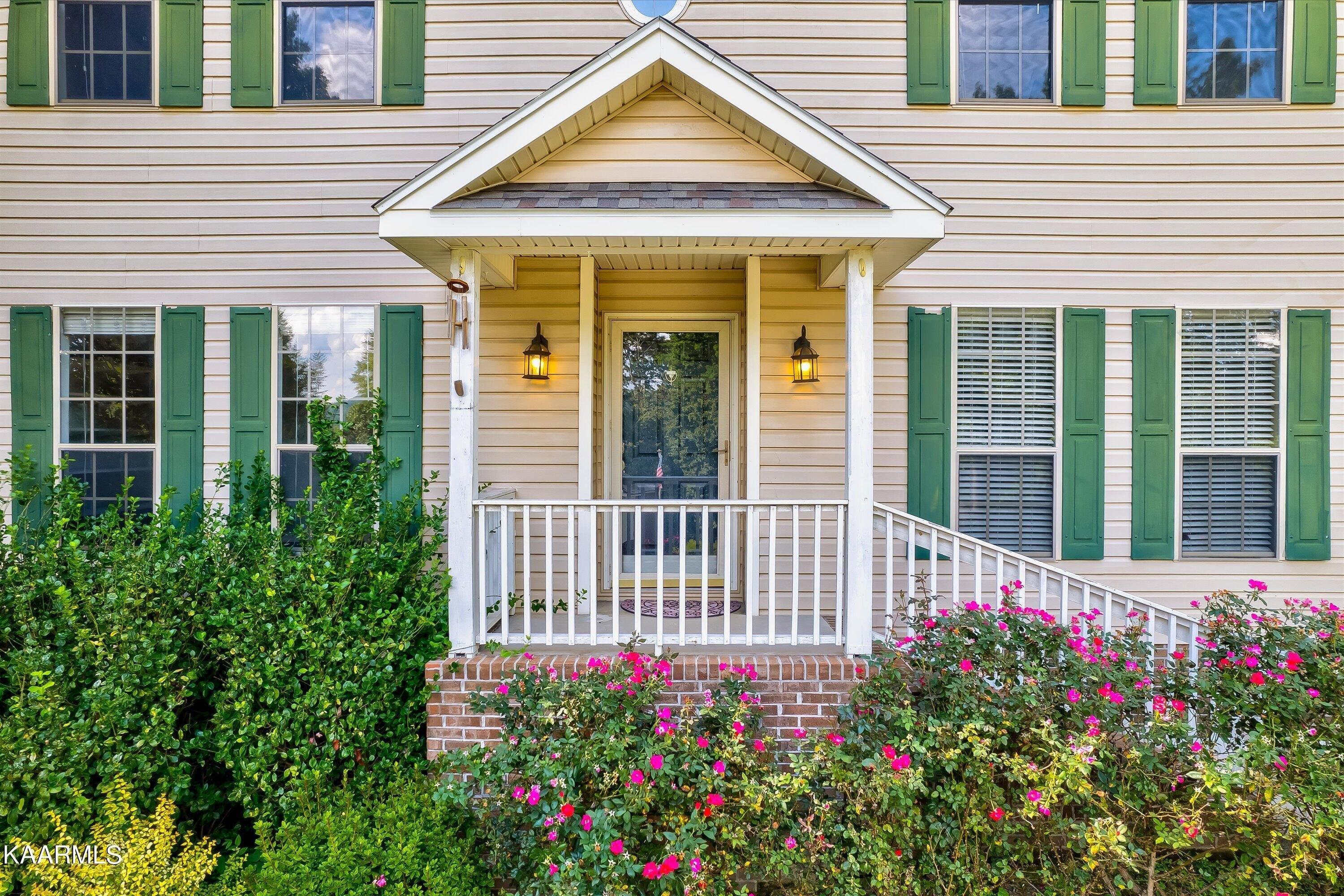Clairson Dr, Knoxville, TN 37931