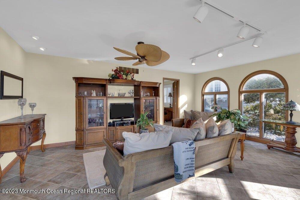 Union Ave, Spring Lake, NJ 07762
