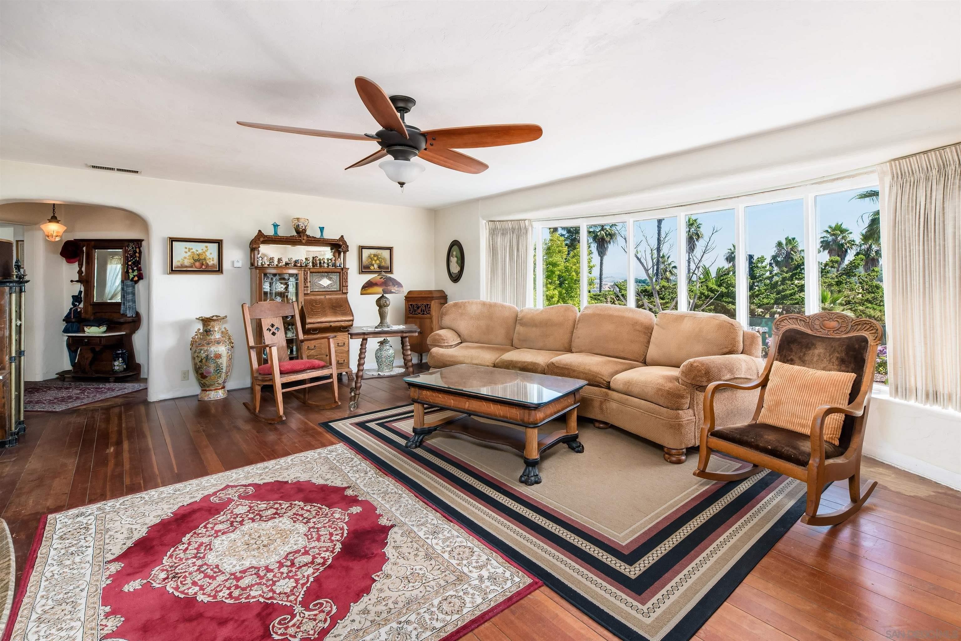 Pruett Dr, Vista, CA 92084
