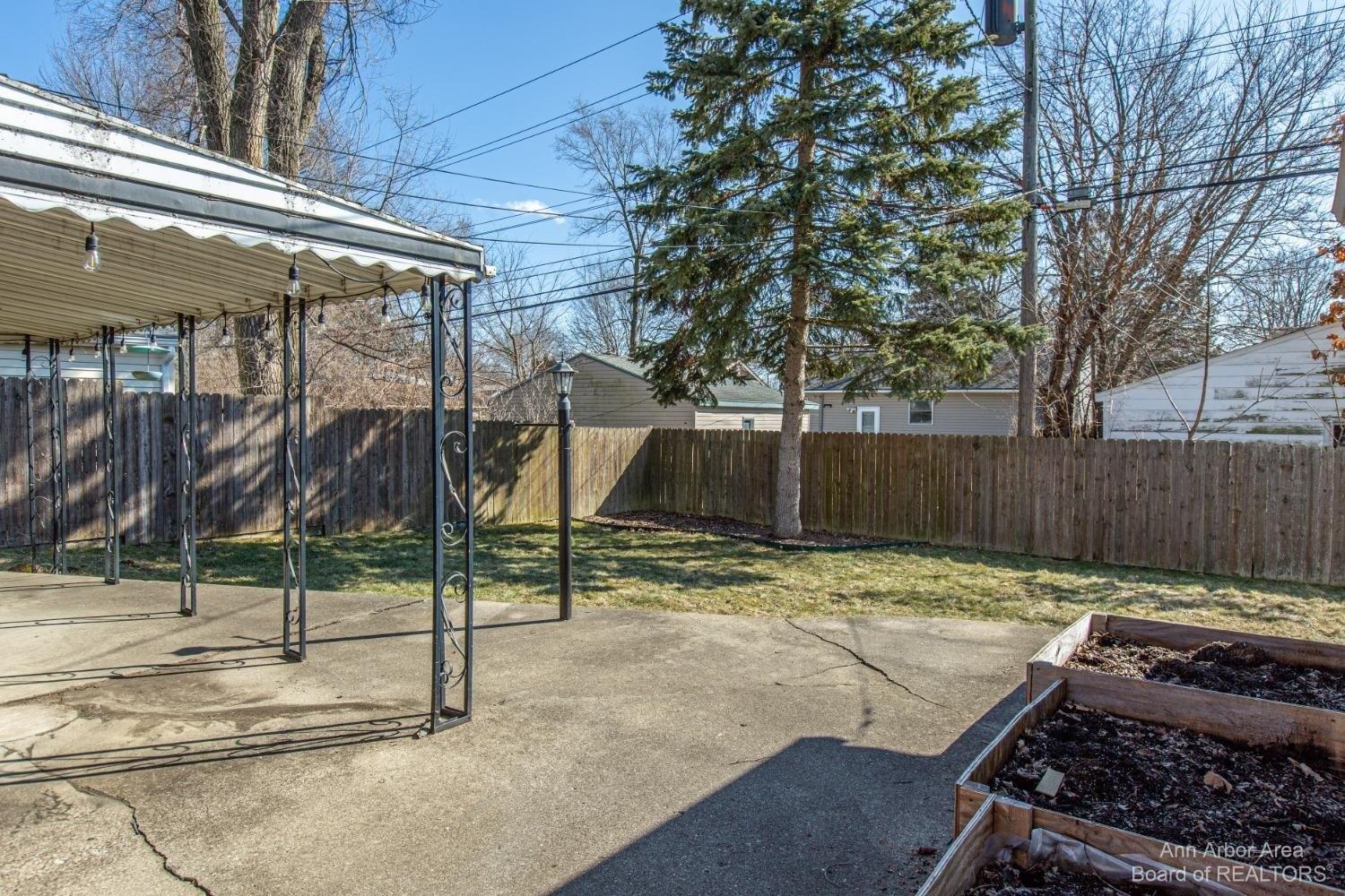 Juneau Rd, Ypsilanti, MI 48198