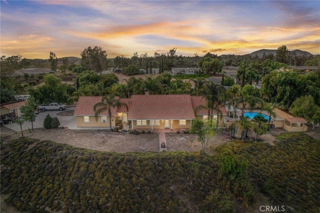 Fino Vista Ln, Temecula, CA 92592