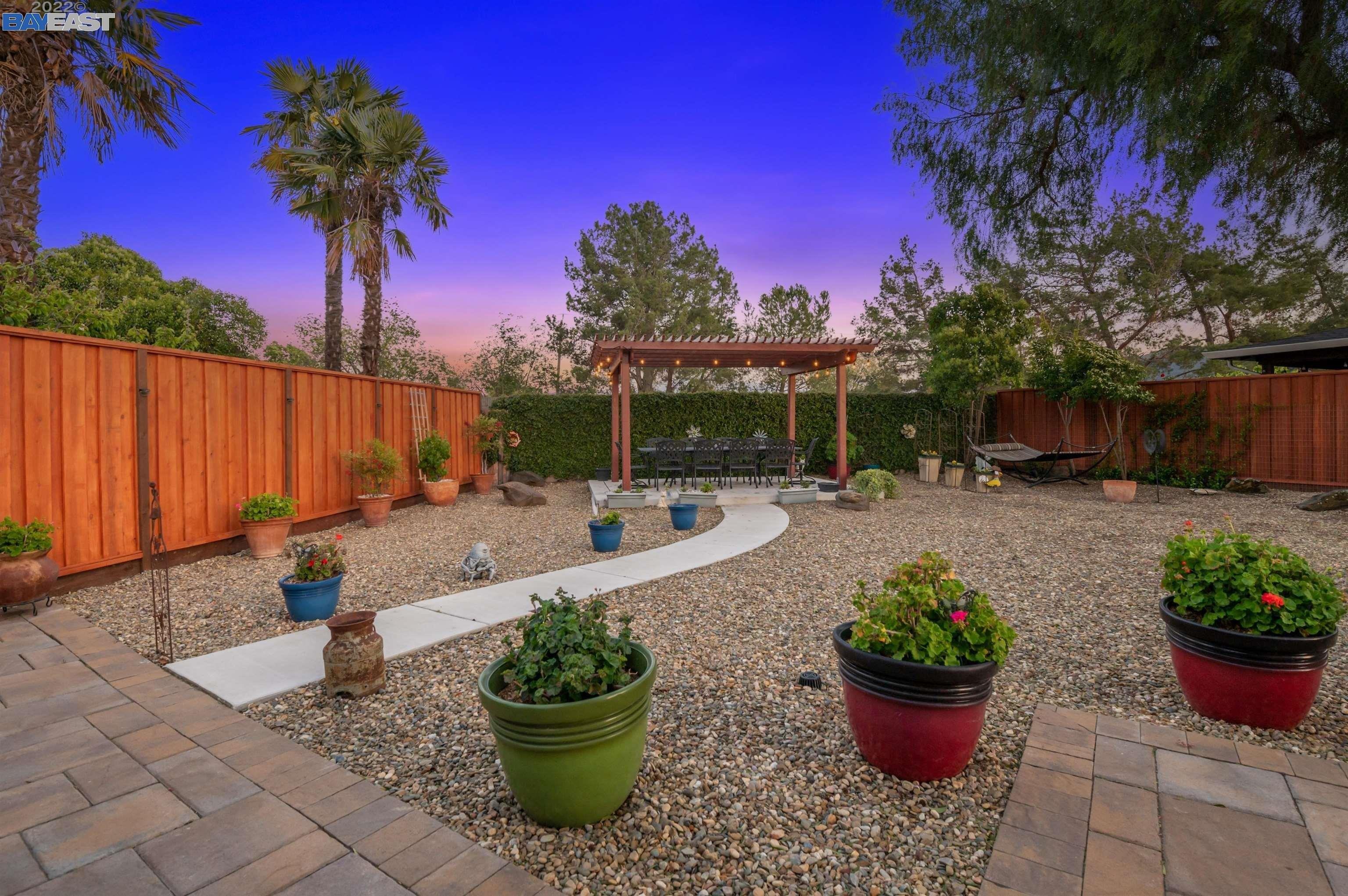 Alma Ct, Pleasanton, CA 94588