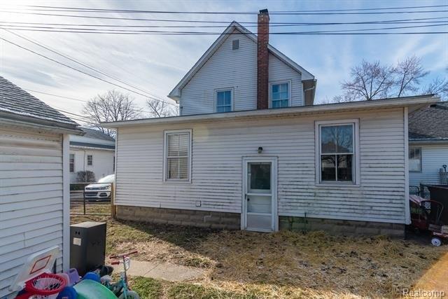 W 7th St, Monroe, MI 48161