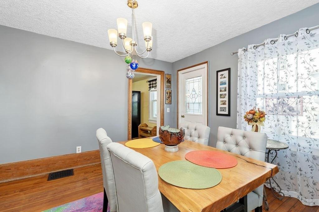 N Mulberry St, Mount Vernon, OH 43050
