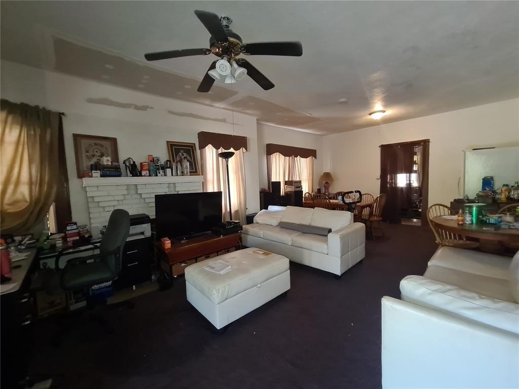 Gilmore Ave, Lakeland, FL 33801