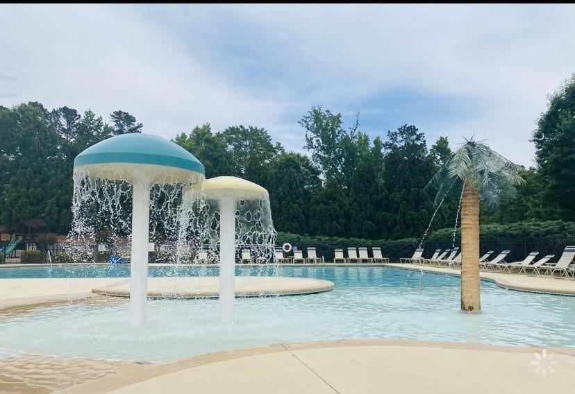 Kyndall Ln, Forsyth, GA 31029