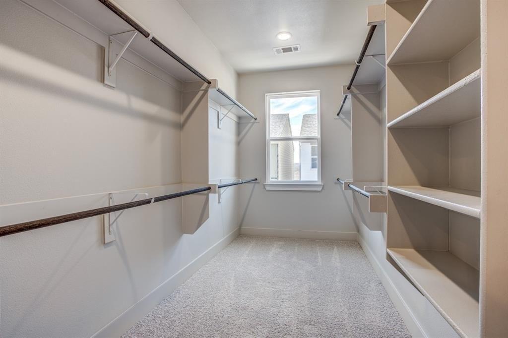 Carmelita St, Dallas, TX 75212