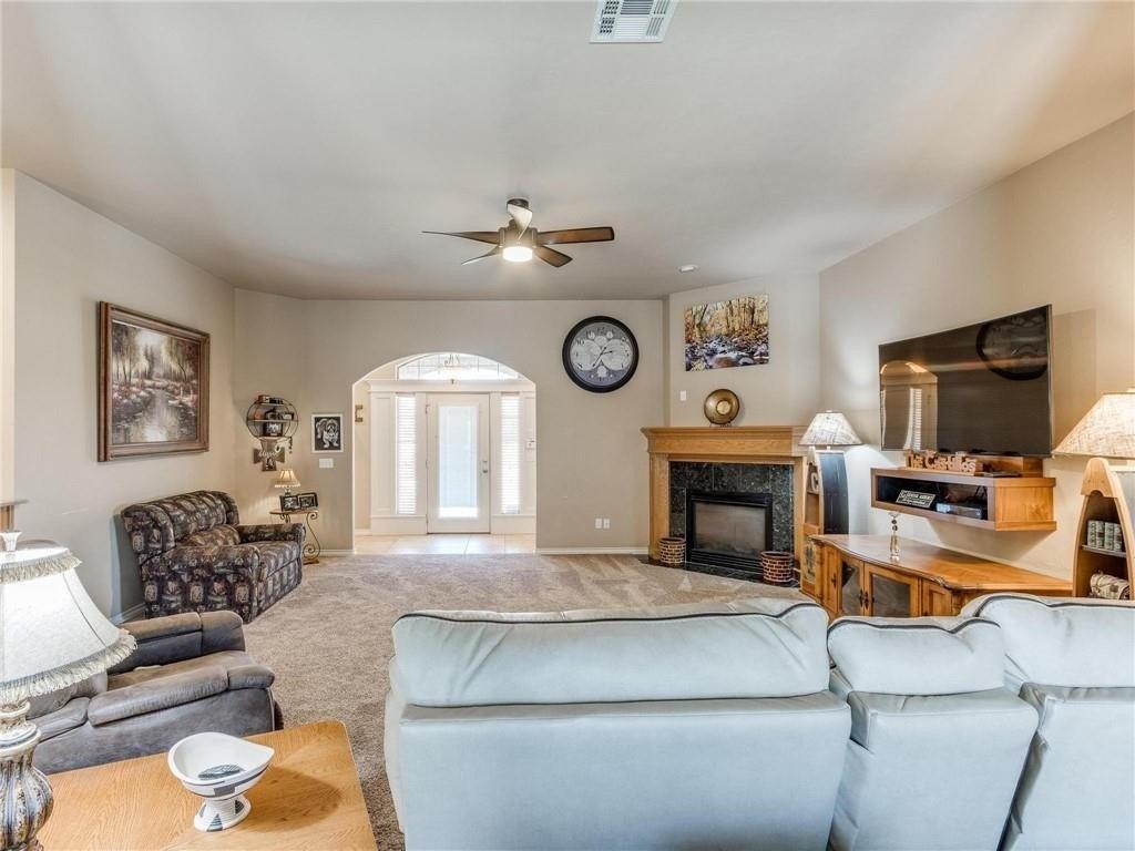 Nw 118th Pl, Yukon, OK 73099