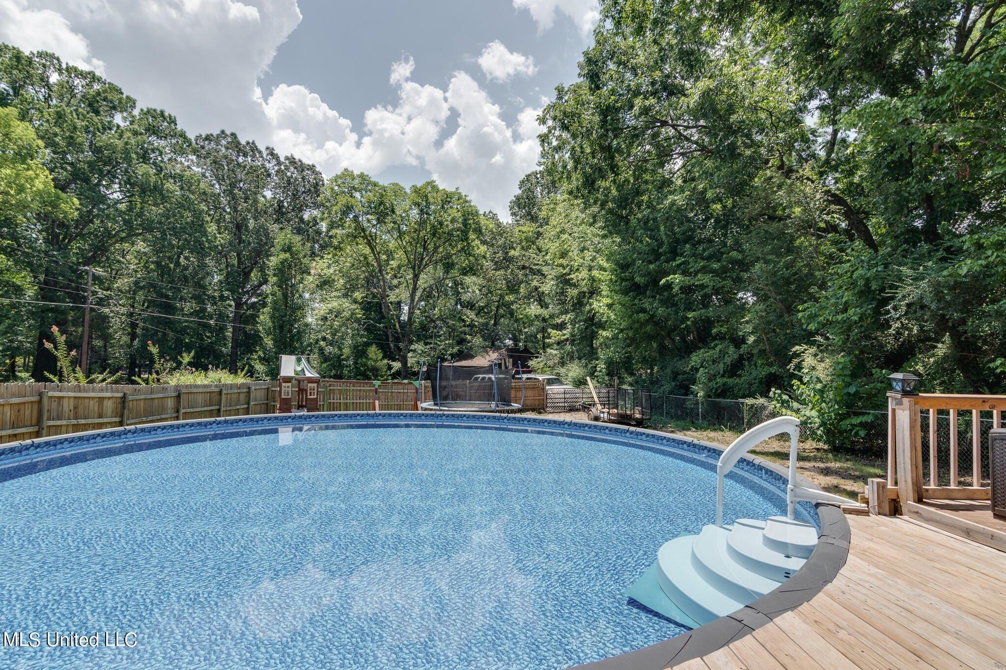Mockingbird Ln, Olive Branch, MS 38654