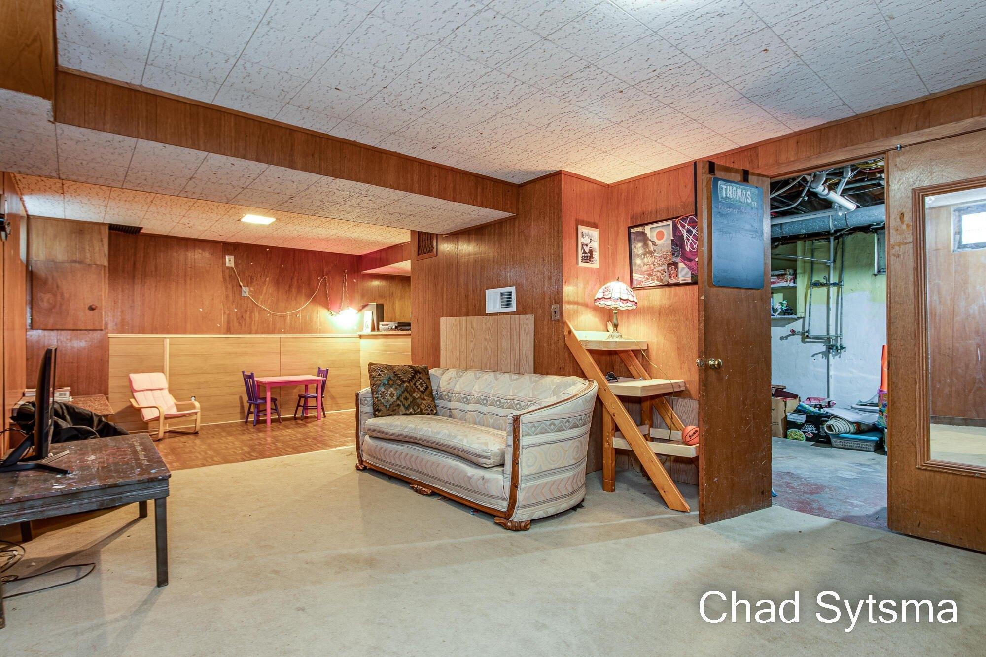 Thomas St Se, Grand Rapids, MI 49506