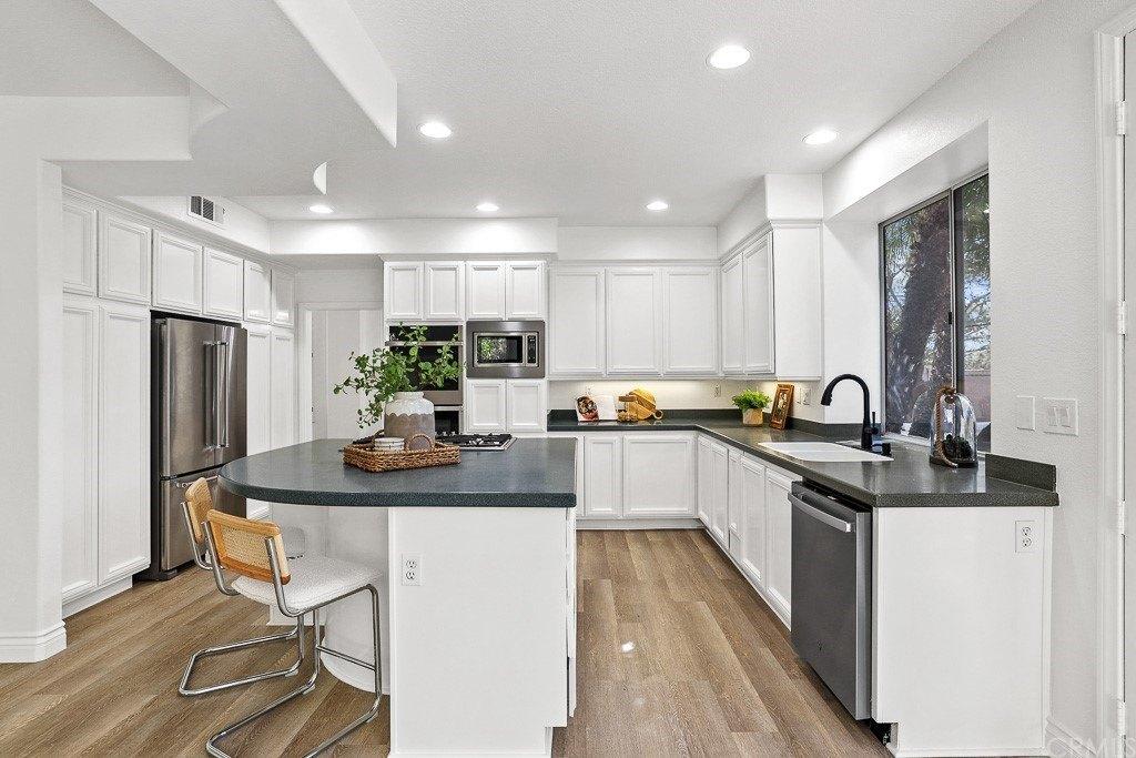 Encinal, Foothill Ranch, CA 92610