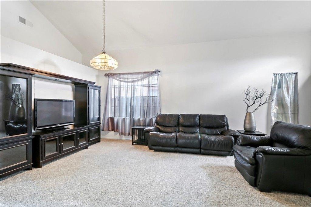 Carmel Verde Ln, Moreno Valley, CA 92551