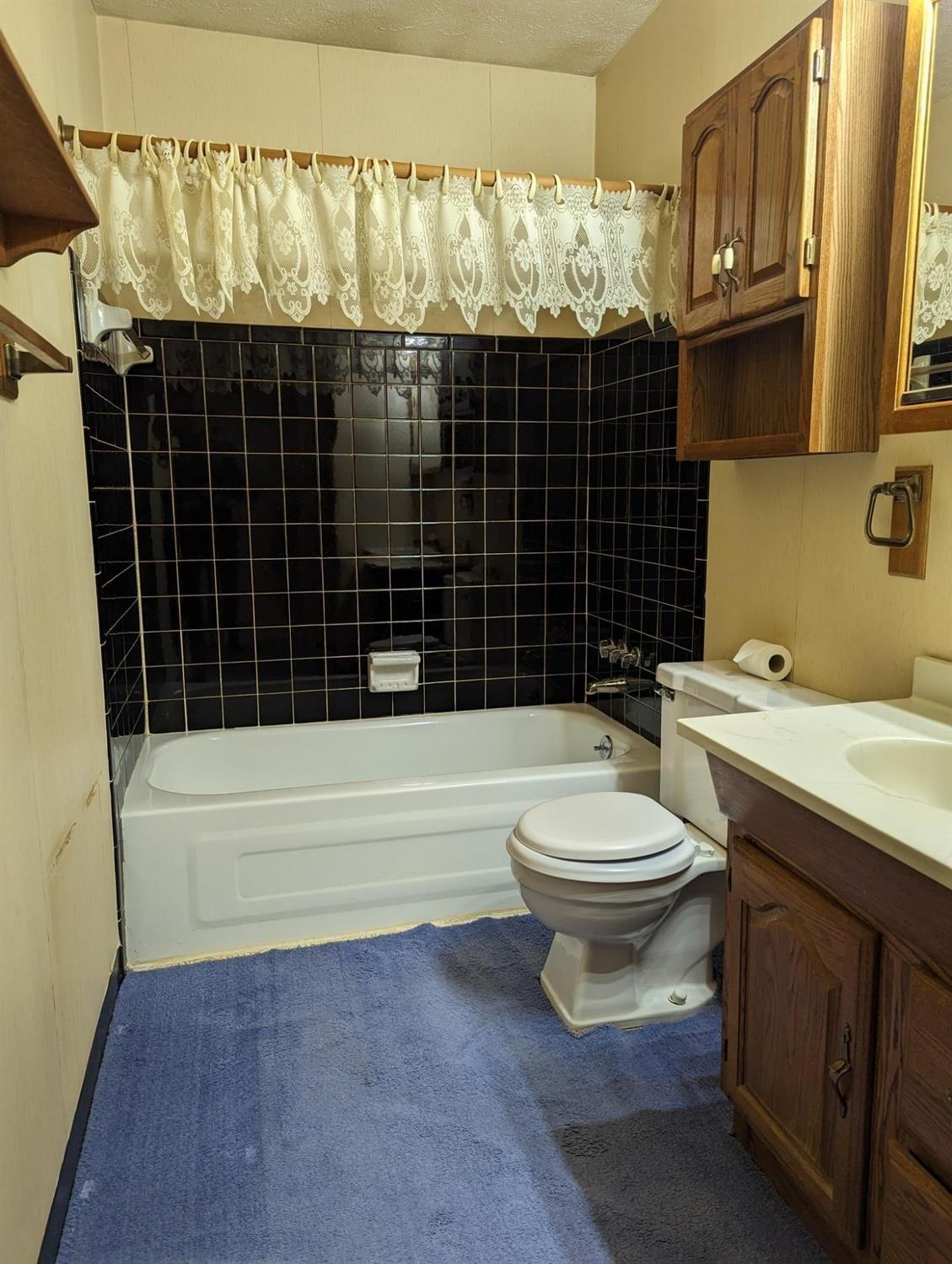 Grasscreek Ct, Cincinnati, OH 45231